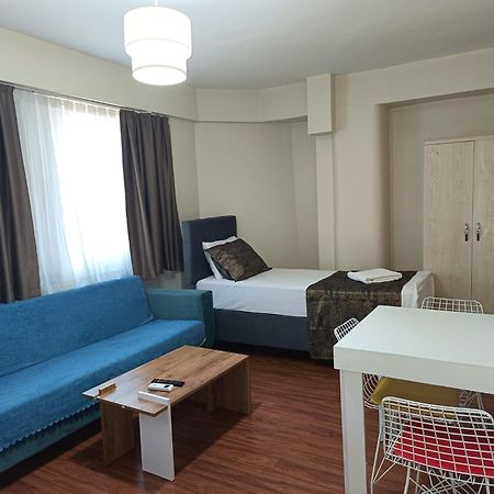 איסטמבול White Crown Apartman Ve Yasam Merkezi מראה חיצוני תמונה
