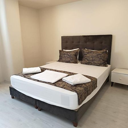 איסטמבול White Crown Apartman Ve Yasam Merkezi מראה חיצוני תמונה