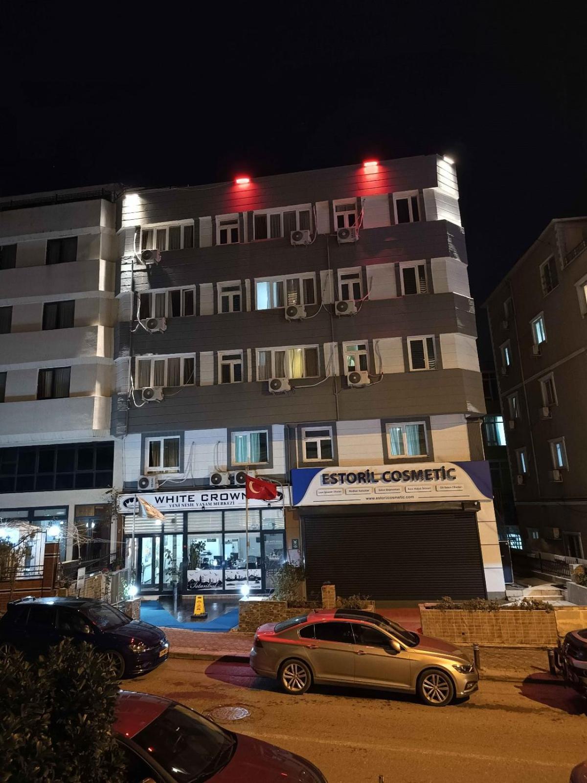 איסטמבול White Crown Apartman Ve Yasam Merkezi מראה חיצוני תמונה