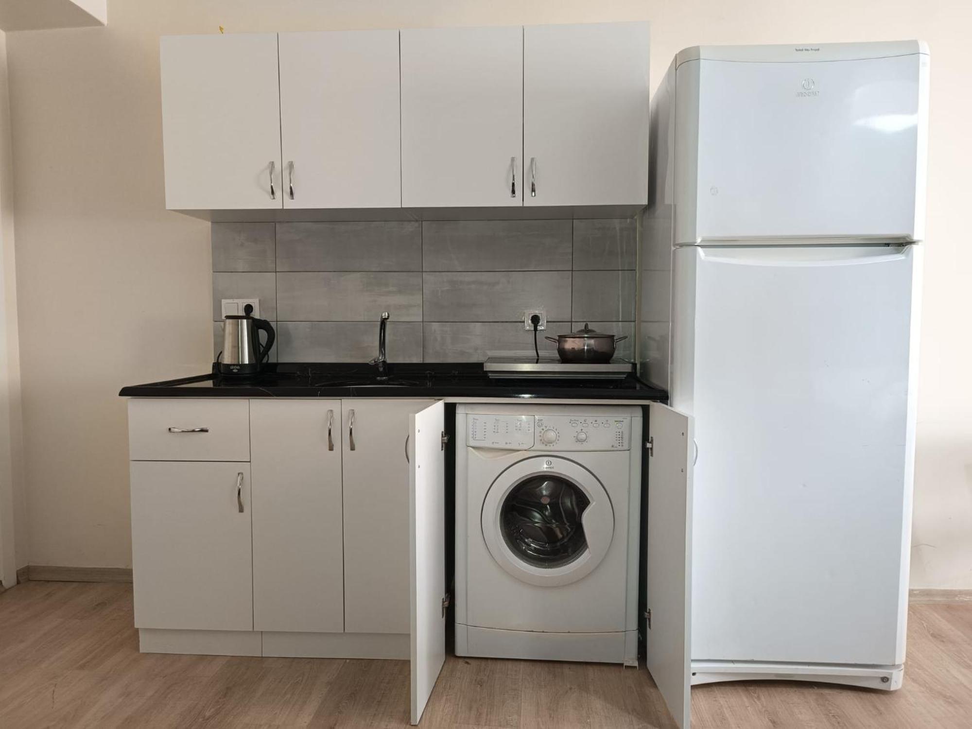 איסטמבול White Crown Apartman Ve Yasam Merkezi מראה חיצוני תמונה