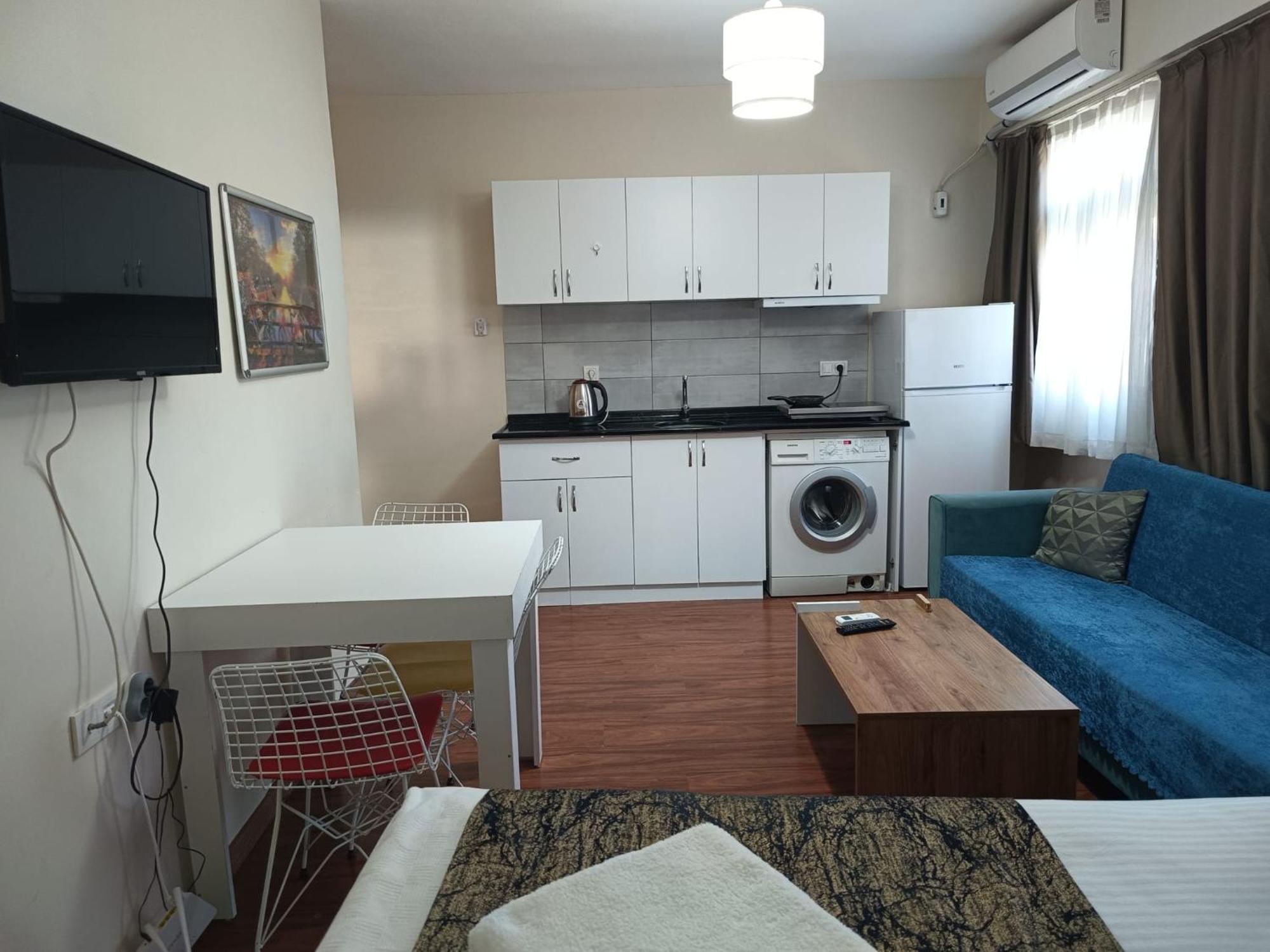 איסטמבול White Crown Apartman Ve Yasam Merkezi מראה חיצוני תמונה