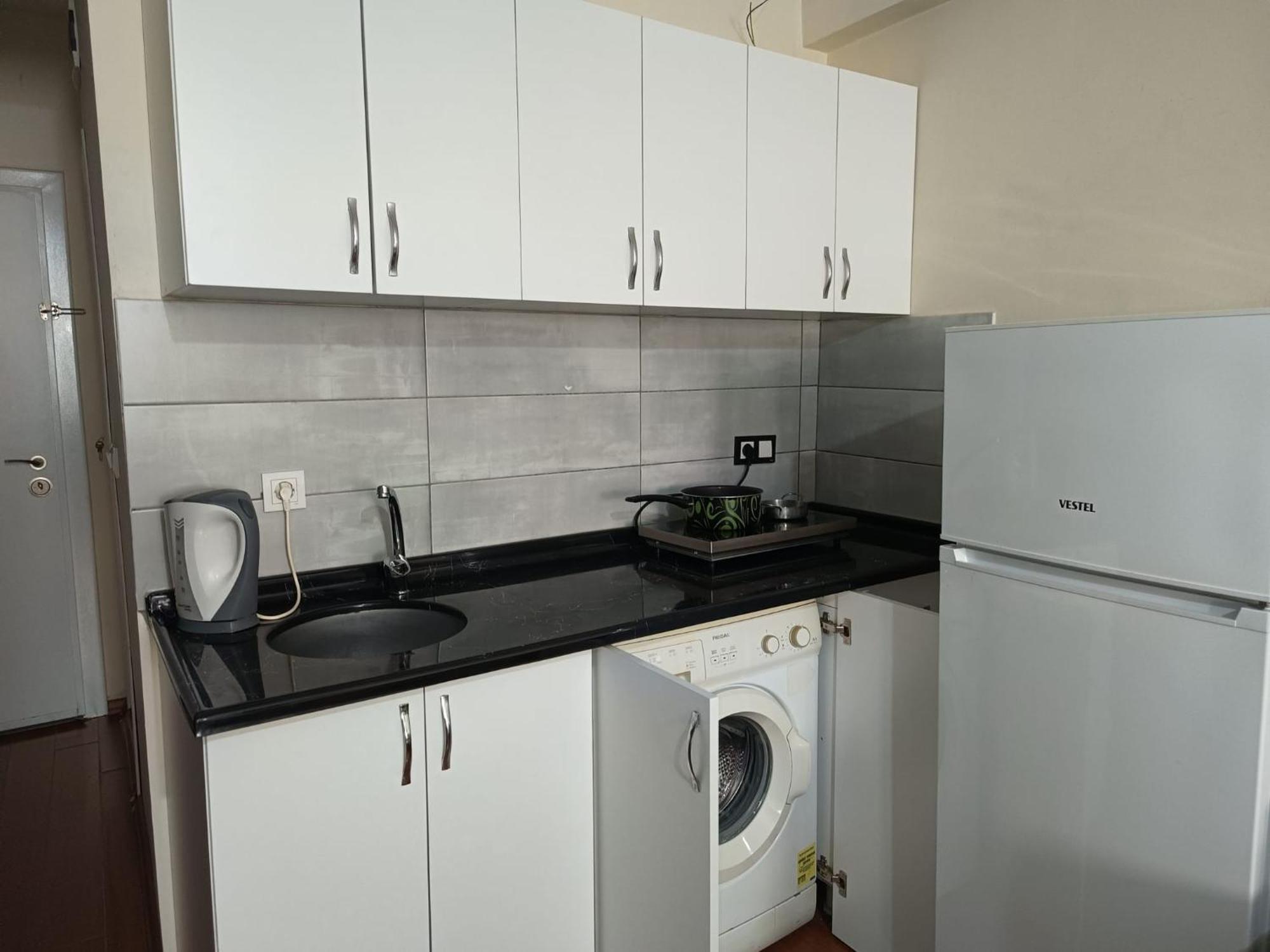 איסטמבול White Crown Apartman Ve Yasam Merkezi מראה חיצוני תמונה